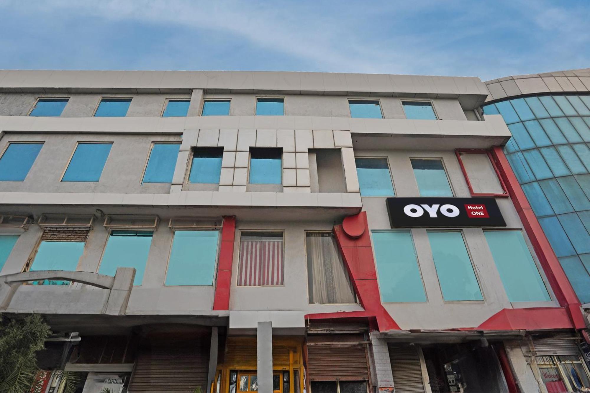 Oyo One Hotel Ghaziabad Zewnętrze zdjęcie